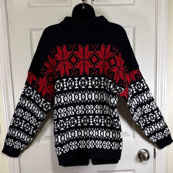 Vintage Made in the USA Black/White/Red Patterned Women's Sweater Size 20W - Picture 2 of 10